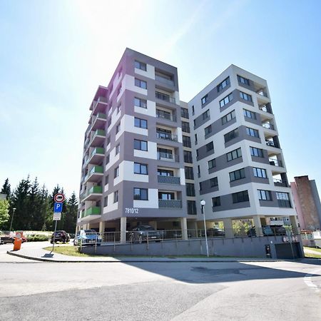 Apartamento Saratovska Trenčín Exterior foto